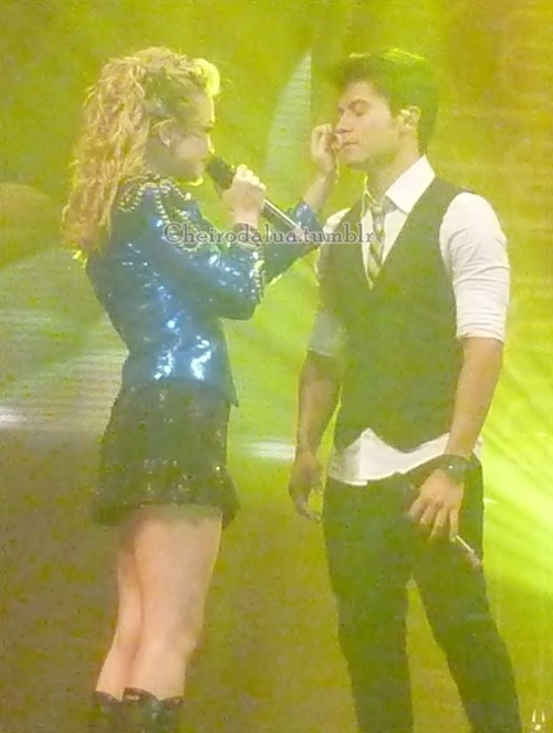 Porn Pics LuAr no show de Ontem ;))