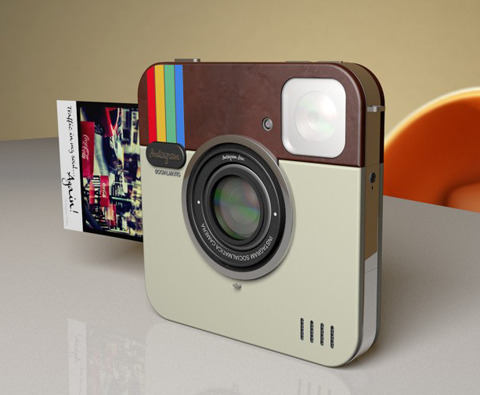 ruineshumaines:  Antonio Pedrosa from ADR studio has come up with the brilliant Instagram Socialmatic Camera based on the Instagram App icon. Socialmatic is the first Instagram photo camera, with a lot of amazing features: - 16 GB mass storage; - Wifi