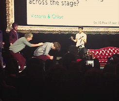 fuckingonedirectioninmymind:  narry-nipples:  one-ddirection-erection:  sassqueentommo: