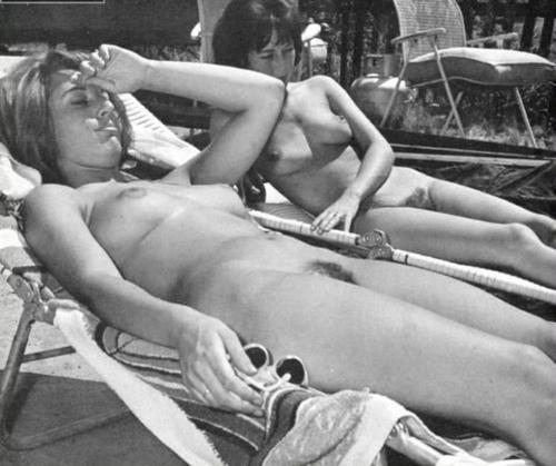 http://nudevintage.tumblr.com/post/24903948476