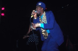 Slick Rick rocking the mic at The Apollo