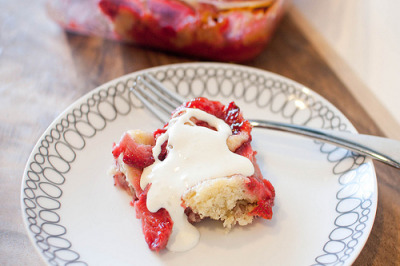 Strawberry angel food cake