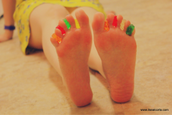 myfeetblog:  Gummy bears… :)