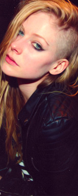 athlantis:  3 tipe of Avril’s hair 
