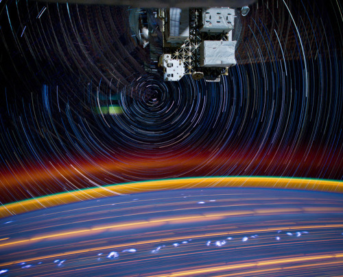 irakalan:Star Trails: Incredible Long Exposure Photographs Shot from SpaceOver the past two months N