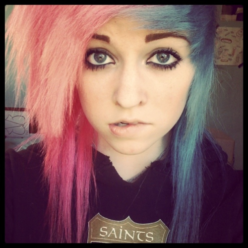 huuurr:  Oh hai. I’m back! Sorry for being gone for so long guys! I finally got it to work on mobile. I love you all! (I got extensions!) 