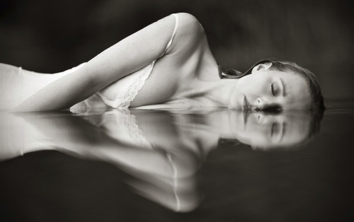 The world of reflection Water, natures mirror