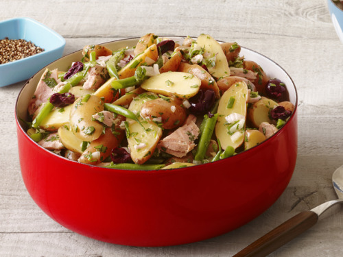 yummyinmytumbly:Nicoise Potato Salad