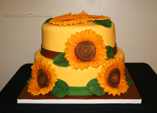 Sunflower Cake by Why Not Cake Bottom tier: Roasted Pistachio Cake with Vanillabean Buttercream Top 