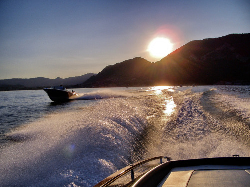 Andando a cena a Monte Isola, Lago d'IseoRiva Aquarama ed Aquariva, 2006, my shot