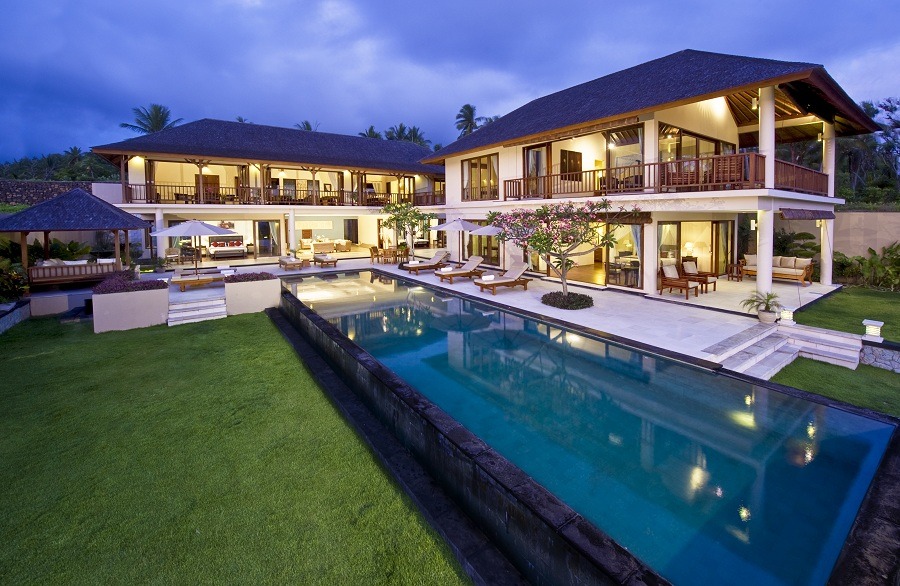 luxuryaccommodations:  Villa Asada - Bali, Indonesia This contemporary-styled luxury