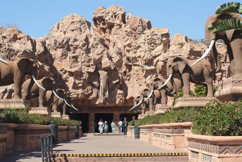 Avenue of the Elephants, Sun City, South Africa (by crafty1tutu).