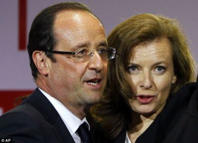 The Rottweiler bites back: French First Lady Valerie tweets support for the rival of Hollande’s ex The live-in lover of French President Francois Hollande today infuriated the mother of his four children by backing her electoral rival for a place in...