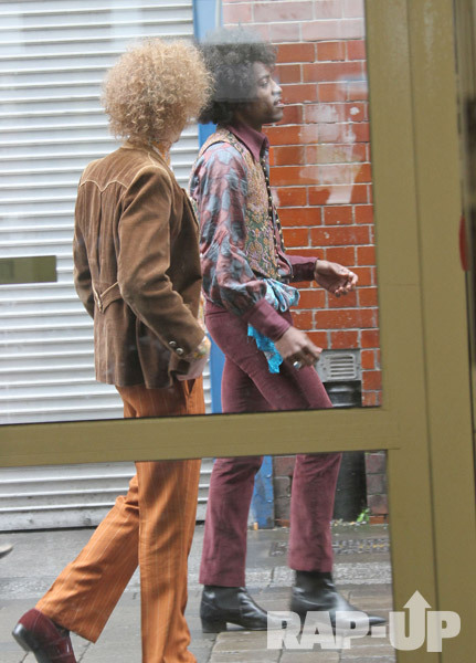luvvsupreme:  onmythrone:  queendro-supremedro:  eyan-j:  woolovesshoes:  theblackhippie:  the-strength:  kelllifornia:  whatsdaword: Andre 3000 As Jimi Hendrix On Set For Biopic   Do you know how much happiness I feel right now? So stoked for this..3