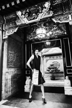 inspirationgallery:  Go East! Karlie Kloss by Mario Testino. Styled by Tonne Goodman. Vogue US September 2011 