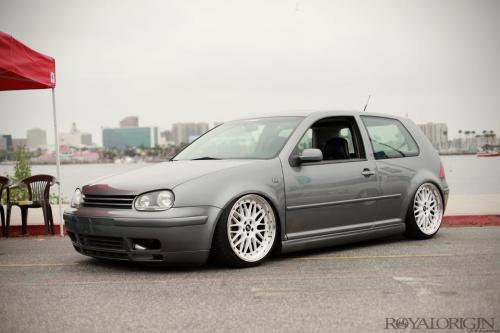 xxxthedevilwearspradaxxx:  volkswagen golf  FAPFAPFAPMOTHAFUCKAS
