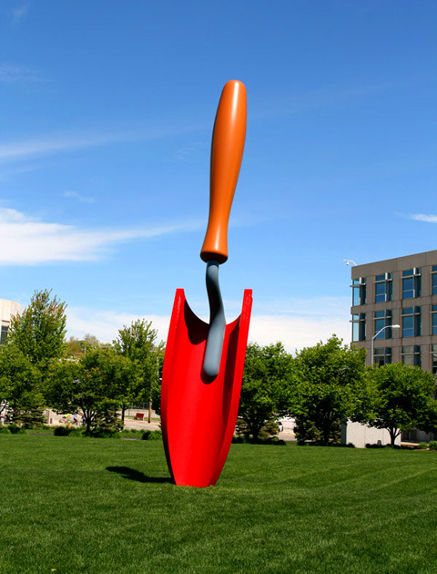 ruineshumaines:  Claes Oldenburg and Coosje van Bruggen