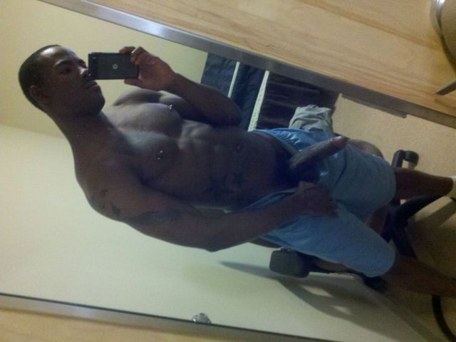 manuponman:  we could definitely do some fun things together. 