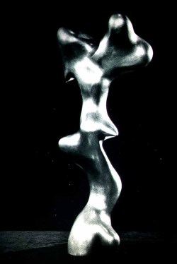 xo-skeleton:  Jean Arp, Growth, 1938