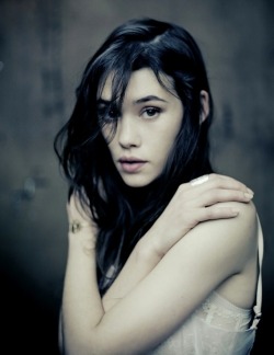 Astrid Bergès-Frisbey In Vogue Italia Beauty January 2011 Shot By Paolo Roversi 