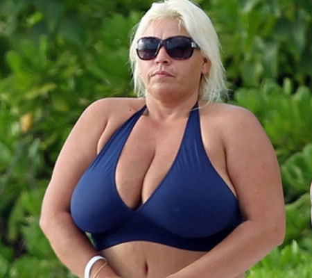 jwmonkey70:  Beth Chapman and her bog old boobies