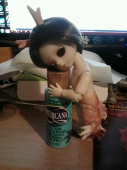 Yeee! My little bubu came while I was away at the convention!! ;w; Juza wants to be a sea dragon, I see.