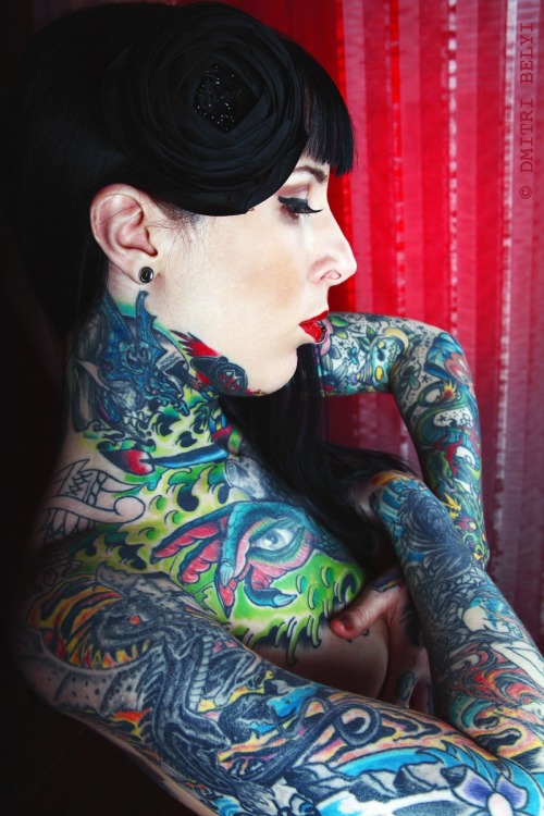 ohmygodbeautifulbitches:  Bettina Martin