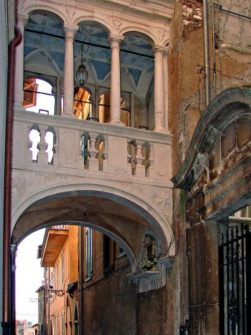 (via Little medieval lodge, a photo from Rome, Lazio | TrekEarth)Segni, Lazio, Italy