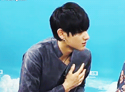 luhans:  zitao expressing the idiom 含情脉脉 (full of soft emotion/feelings) greasily emphatically 