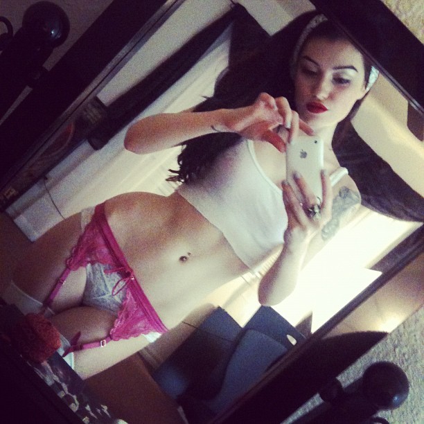 thearaxie:  See @TheAriDee cam here for free  Also on Godsgirls 