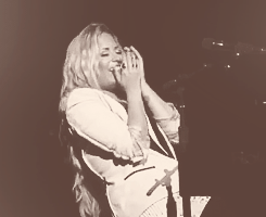 worldxalone-blog:  Demi vs the Bug 