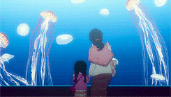 maybelleteas:  Look at that fluttering white train on that jellyfish, honey. It’s
