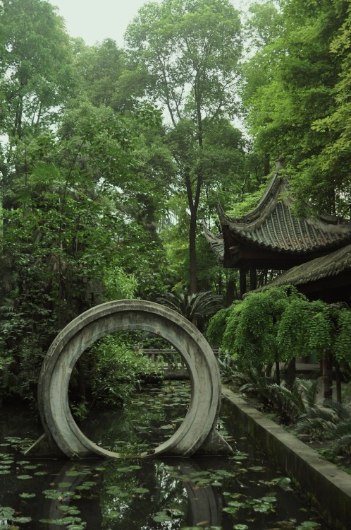 Ring, Manjushri (Wenzhu) Monastery, Chengdu, Sichuan.