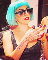  Lady Gaga in color - 2011 ∟ Teal Hair