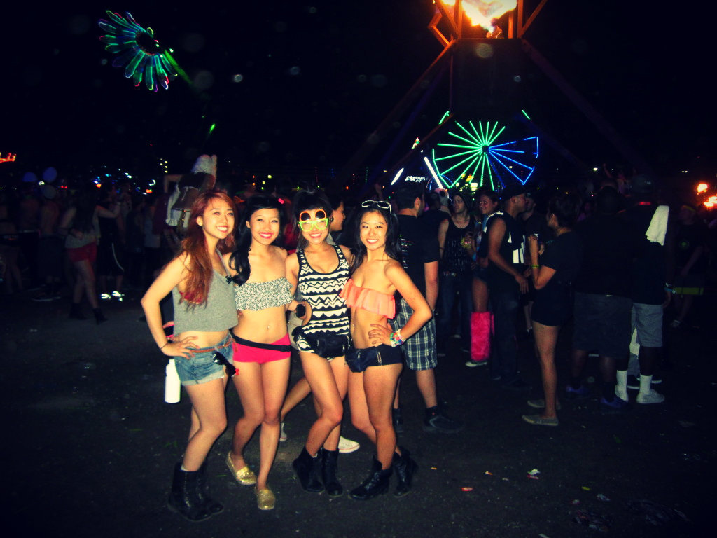 stephchern:  &lt;3 &lt;3 &lt;3