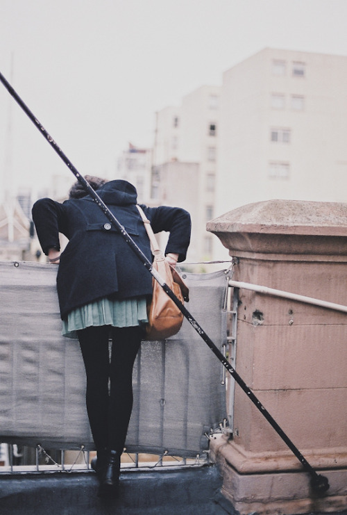 stolenhour: voldy92:  - (by Jeannine Tan)  Guys, this is me and my bum almost has 500 notes :D