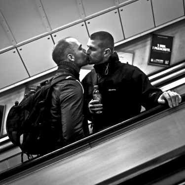 jabbati  Kiss me, man
