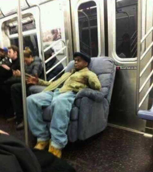 adisalee:  chaystar:  Nah, son. Imma bring my own chair.  Only in NYC. 