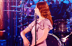 in-the-grip-of-a-hurricane:  Florence Welch being adorable - MTV Unplugged Edition