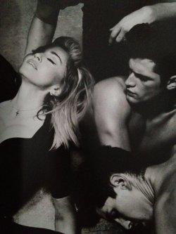 voldemar83:  MDNA Tour Book - 2