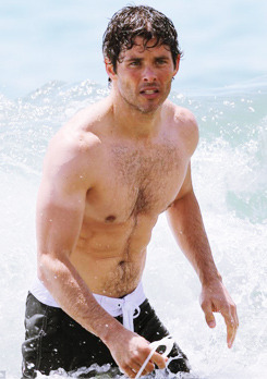 scottxlogan:  James Marsden Maui beach candids 