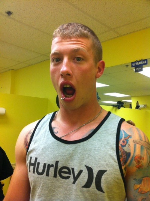 militaryboysunleashed:thecircumcisedmaleobsession:24 year old straight Army guy from Lawrence, KS He