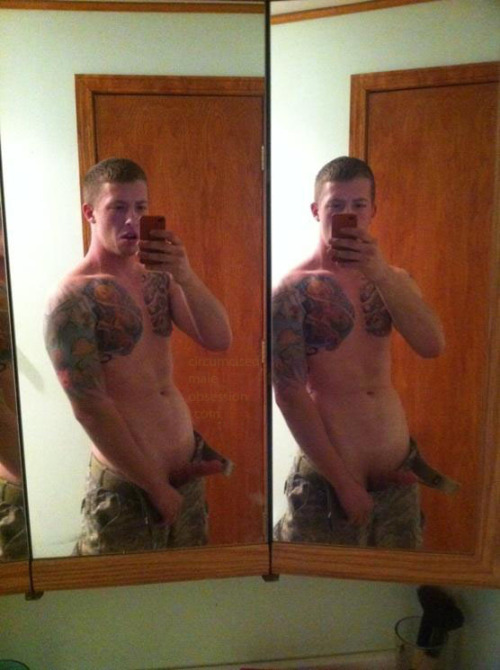 militaryboysunleashed:thecircumcisedmaleobsession:24 year old straight Army guy from Lawrence, KS He