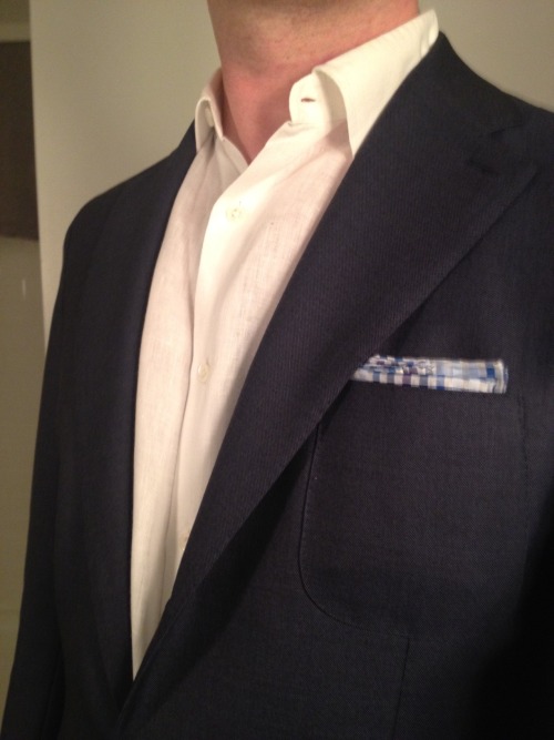 ivorytowerstyle: For the plane ride to Italy…