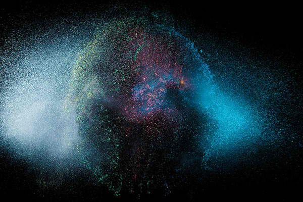 expose-the-light:  Strobe lights + camera + exploding water balloons = amazing Photographs