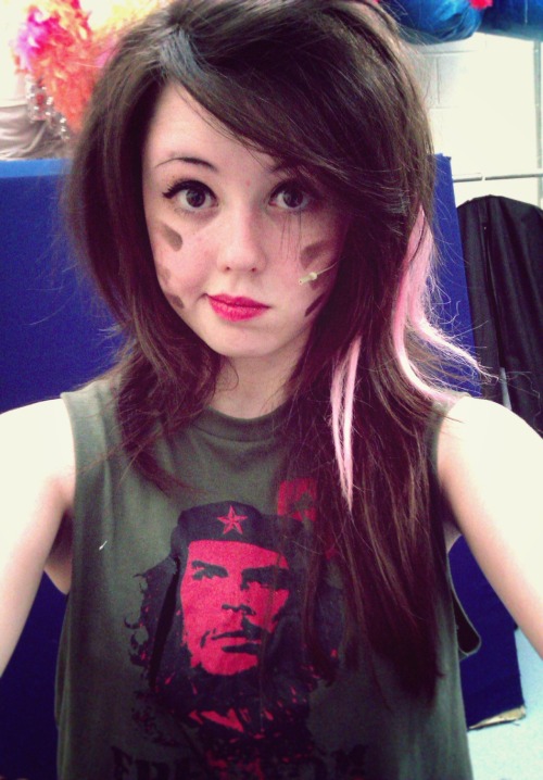 awkwardbeaver:  WWRY done and dusted… 