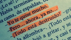 cuatrovueltas:  palabras-como-balas:  un saludo a mi ex.   puf 