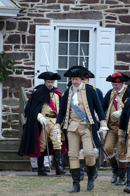 18thcenturylove:18th c. Uniforms on Re-enactors! :D1.) (via dailyreenactor)2.) Washington and Genera