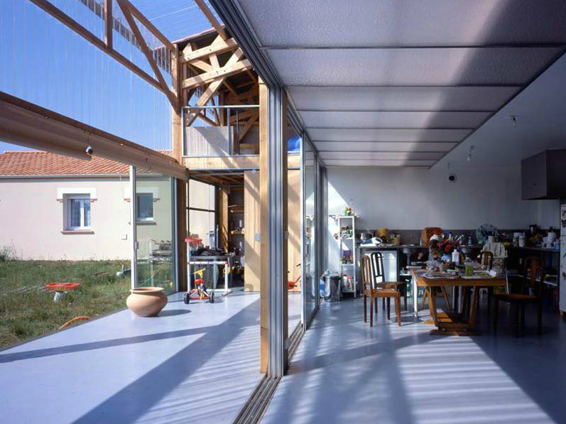 Maison individuelle bois et polycarbonate à Lepallet - Alter Smith Architecte