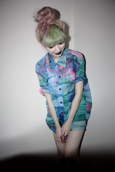 societycallsmeugly:  like this? then click here xo 